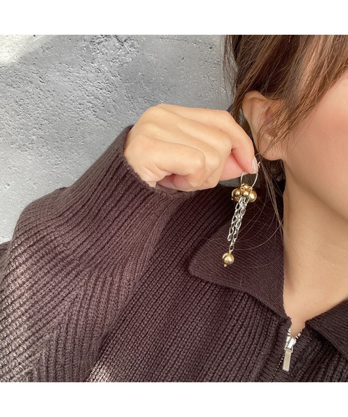 tone(トーン)の「【musk】ゴールドビーズとチェーンのフープピアス(MA)(ピアス(両耳用)・レディース・ゴールド・FREE)」の2枚目の写真