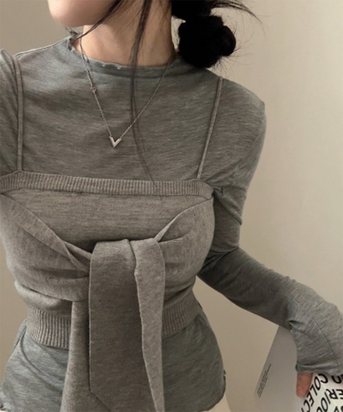 by muni:r（バイ ムニール）の「ビッグリボンビスチェニットトップス＋ハーフネックラッフルTシャツSET（ニット/セーター・レディース・グレー/ベージュ・FREE）」の7枚目の写真