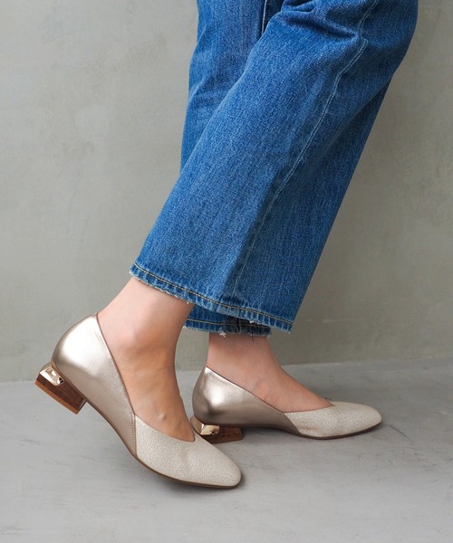 cava cava（サヴァサヴァ）の「メタルヒールパンプス　1320655（パンプス・レディース・プラチナム/ブラック/グレイッシュベージュ・22.5cm/23cm/23.5cm/24cm/24.5cm）」の14枚目の写真