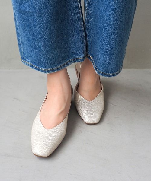 cava cava（サヴァサヴァ）の「メタルヒールパンプス　1320655（パンプス・レディース・プラチナム/ブラック/グレイッシュベージュ・22.5cm/23cm/23.5cm/24cm/24.5cm）」の13枚目の写真