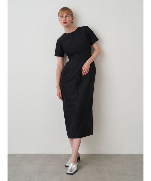 ELENDEEK（エレンディーク）の「フォルムシルエットワンピース（ワンピース・レディース・ブラック・02/01）」の2枚目の写真