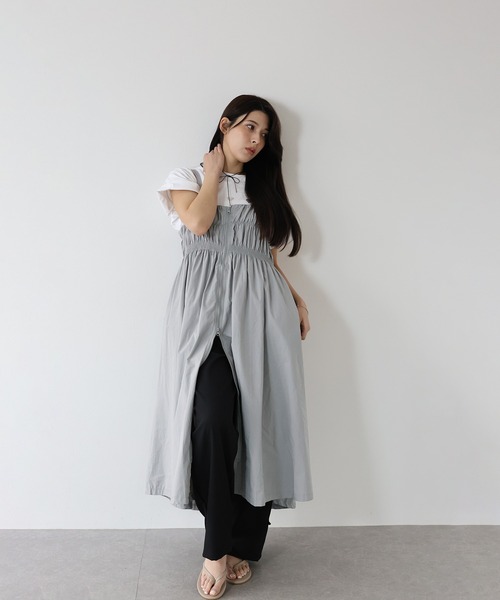J by blue(ジェイバイブルー)の「ダブルジップキャミワンピース(ワンピース・レディース・グレー/ブラック・MEDIUM)」の4枚目の写真