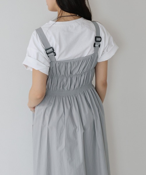 J by blue(ジェイバイブルー)の「ダブルジップキャミワンピース(ワンピース・レディース・グレー/ブラック・MEDIUM)」の8枚目の写真
