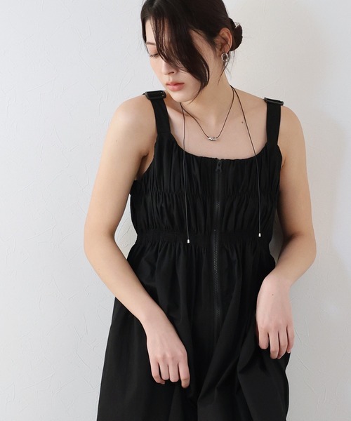 J by blue(ジェイバイブルー)の「ダブルジップキャミワンピース(ワンピース・レディース・グレー/ブラック・MEDIUM)」の11枚目の写真