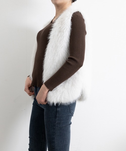 Miniministore(ミニミニストア)の「リブニットトップス Vネック 春秋冬(ニット/セーター・レディース・ブラウン/カーキ/アイボリー/ブラック・FREE)」の5枚目の写真