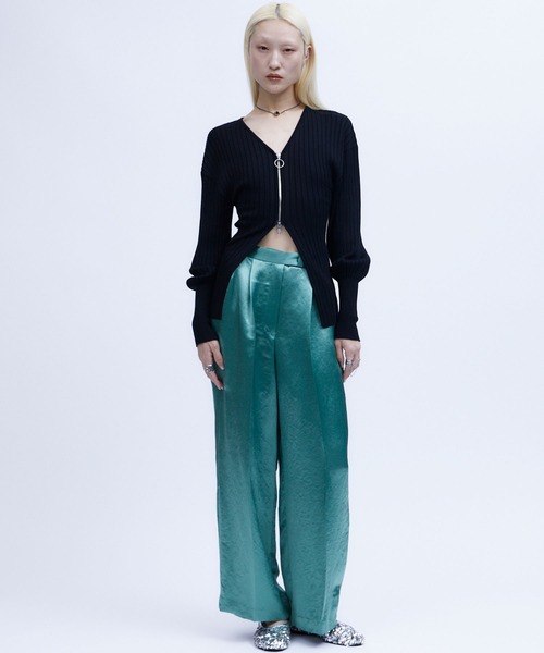 THINGS THAT MATTER（シングス ザット マター）の「ACETATE SATIN DOUBLE TUCK WIDE PANTS  / アセテートサテンダブルタックワイドパンツ（その他パンツ・レディース・グリーン/ピンク/イエロー/ブラック/パープル/ダークグリーン/ブラウン・1/2）」の22枚目の写真