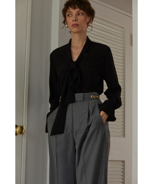 Estella.K（エステラケー）の「Helga Bow Tied Blouse オフボディボウタイブラウス（シャツ/ブラウス・レディース・ホワイト/ブラック・FREE）」の8枚目の写真