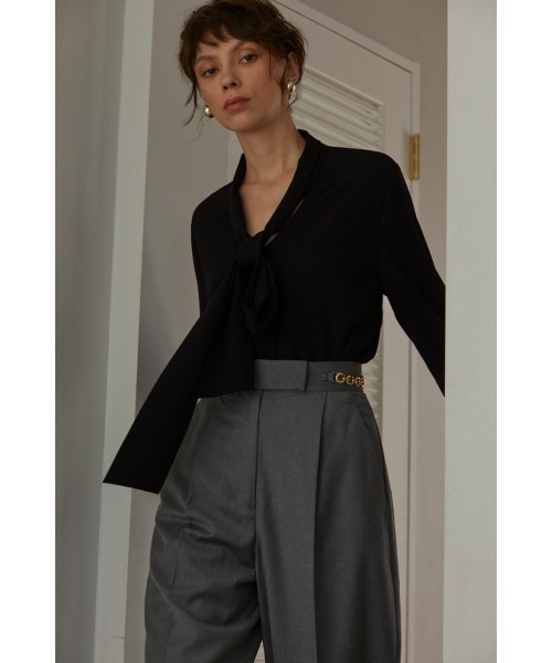 Estella.K（エステラケー）の「Helga Bow Tied Blouse オフボディボウタイブラウス（シャツ/ブラウス・レディース・ホワイト/ブラック・FREE）」の9枚目の写真