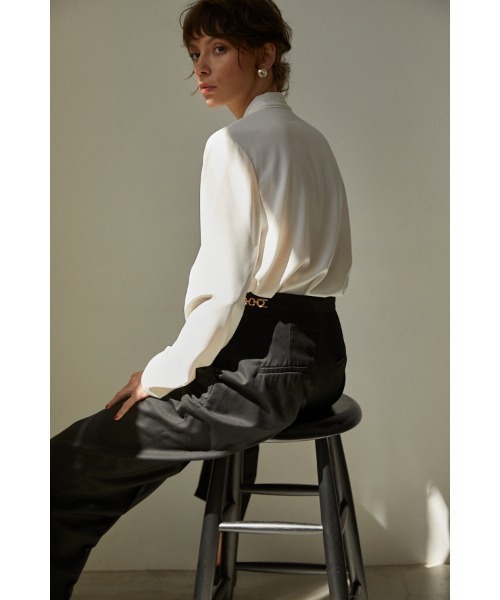 Estella.K（エステラケー）の「Helga Bow Tied Blouse オフボディボウタイブラウス（シャツ/ブラウス・レディース・ホワイト/ブラック・FREE）」の7枚目の写真