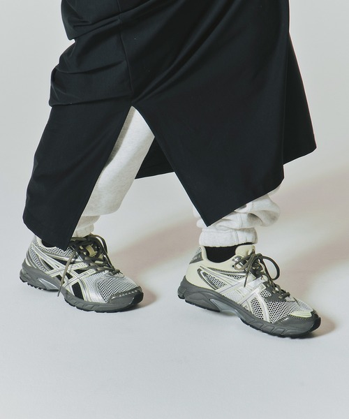 ASICS（アシックス）の「GEL-DS TRAINER 14 / ゲルディーエス トレーナー 14（スニーカー・メンズ・グレー系その他・30.5/27.5/28/24/27/25.5/28.5/29/24.5/23.5/25/23/26.5/26/29.5）」の14枚目の写真