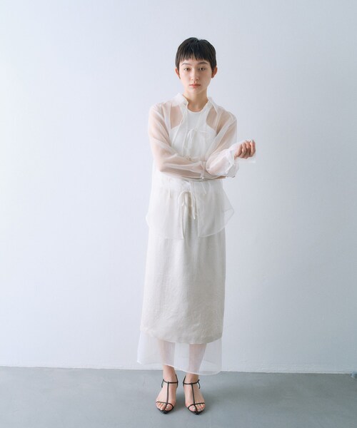 CODE A(コードエー)の「◆sheer washer ribbon blouse(シャツ/ブラウス・レディース・ホワイト/ライトグレー・00)」の9枚目の写真