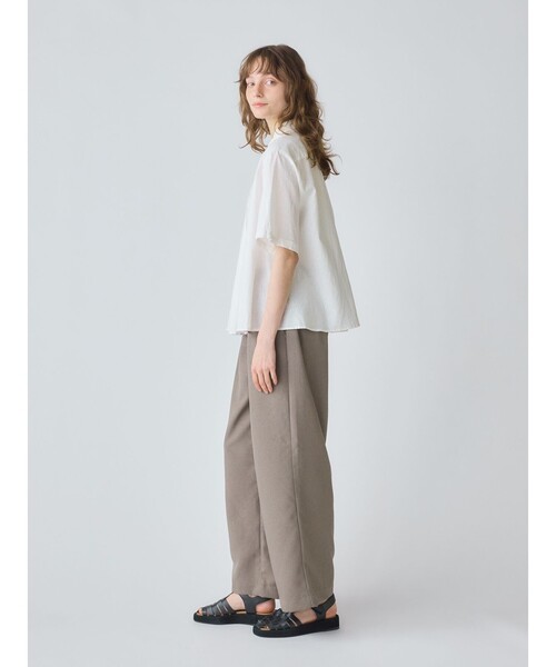 MidiUmi(ミディウミ)の「MidiUmi タックショートシャツ(シャツ/ブラウス・レディース・ブルー/オフホワイト/ブラック・FREE)」の8枚目の写真