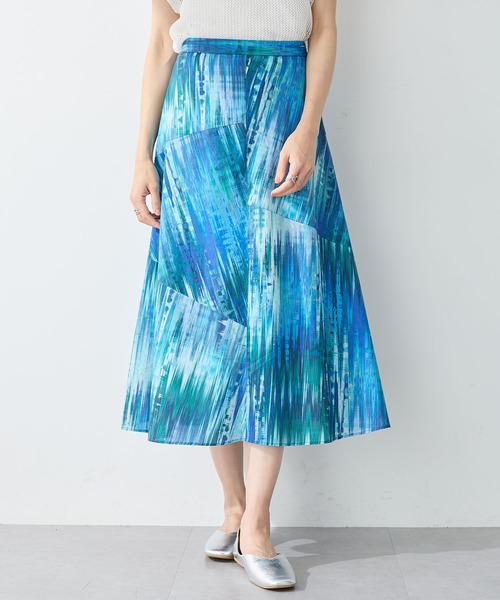 A/C DESIGN BY ALPHA CUBIC（エーシーデザインバイアルファキュービック）の「2025年春夏【リバティシリーズ】パッチワークスカート（スカート・レディース・ブルー・61/64/67）」の8枚目の写真