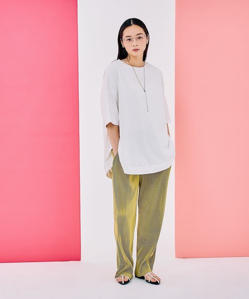 LEPSIM（レプシィム）の「バックタックチュニック　290291（Tシャツ/カットソー・レディース・ホワイト×ブラック/ブラック/ピンク/ライトグリーン/オフホワイト/チャコールグレー/ブルー・FREE）」の21枚目の写真