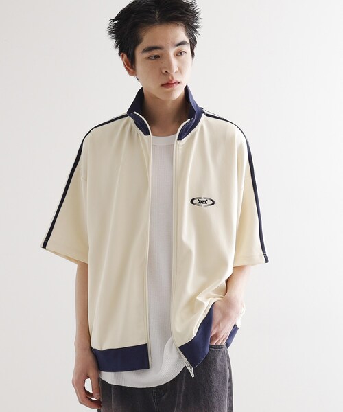 tk.TAKEO KIKUCHI（ティーケータケオキクチ）の「トラックジャージジャケット（Tシャツ/カットソー・メンズ・オフホワイト/グレー/ブラック・02/03）」の2枚目の写真