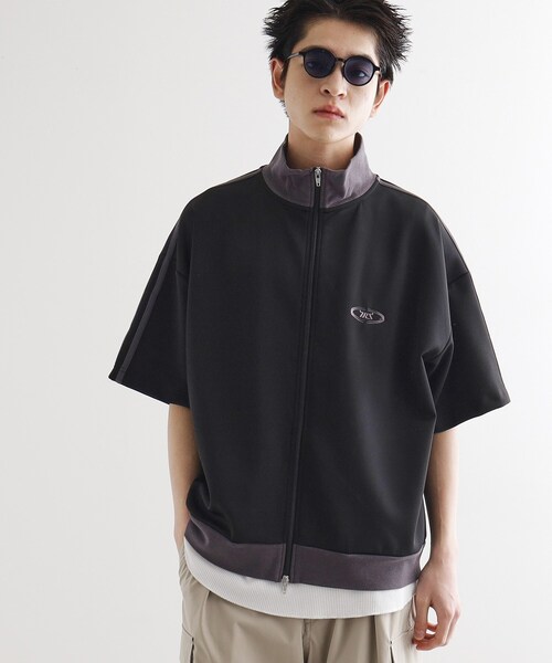 tk.TAKEO KIKUCHI（ティーケータケオキクチ）の「トラックジャージジャケット（Tシャツ/カットソー・メンズ・オフホワイト/グレー/ブラック・02/03）」の18枚目の写真