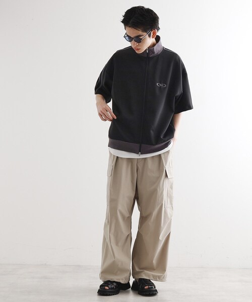 tk.TAKEO KIKUCHI（ティーケータケオキクチ）の「トラックジャージジャケット（Tシャツ/カットソー・メンズ・オフホワイト/グレー/ブラック・02/03）」の20枚目の写真