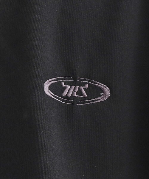 tk.TAKEO KIKUCHI（ティーケータケオキクチ）の「トラックジャージジャケット（Tシャツ/カットソー・メンズ・オフホワイト/グレー/ブラック・02/03）」の21枚目の写真