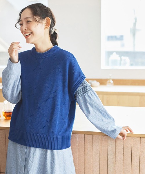 and myera（アンド マイラ）の「ａｎｄ　ｍｙｅｒａ　アイレット柄のベスト（ベスト・レディース・ブルー・L/M/S/LL）」の3枚目の写真