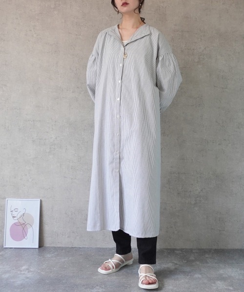 Emma（SELECT LEVERY）（エマ セレクトリベリー）の「ストライプロングシャツワンピ―ス（シャツワンピース・レディース・ブルー/ベージュ/ブラック・SMALL/LARGE/MEDIUM）」の13枚目の写真