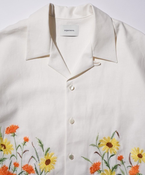 2AM(ツーエイエム)の「【superNova. / スーパーノヴァ】ALOHA SHIRT-FLOWER GARDEN EMB-(シャツ/ブラウス・メンズ・ナチュラル/ホワイト・MEDIUM/SMALL)」の6枚目の写真