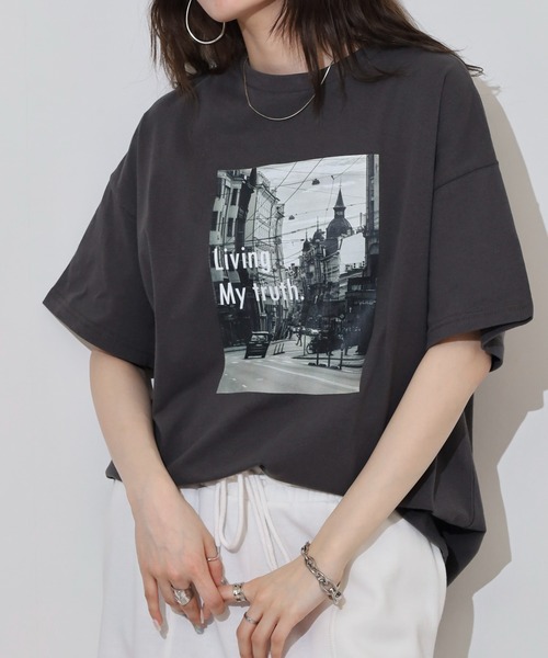 FUNALIVE(ファンアライブ)の「プリントオーバーサイズTシャツ(Tシャツ/カットソー・レディース・オフホワイト/チャコール/ブラック/ホワイト系・FREE)」の18枚目の写真