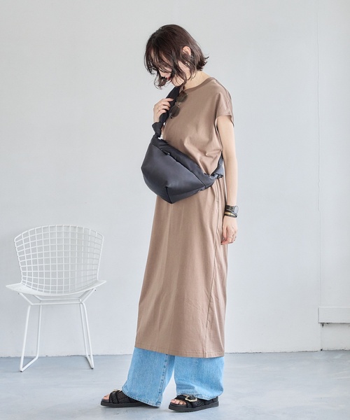 LE VERNIS（ル・ベルニ）の「《別注》LE VERNIS/ル・ベルニ GIGLY BAG（ショルダーバッグ・レディース・ブラック/カーキ・FREE）」の4枚目の写真