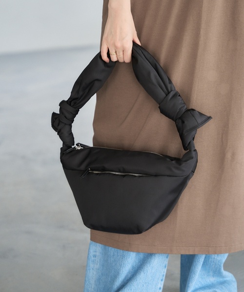 LE VERNIS（ル・ベルニ）の「《別注》LE VERNIS/ル・ベルニ GIGLY BAG（ショルダーバッグ・レディース・ブラック/カーキ・FREE）」の7枚目の写真