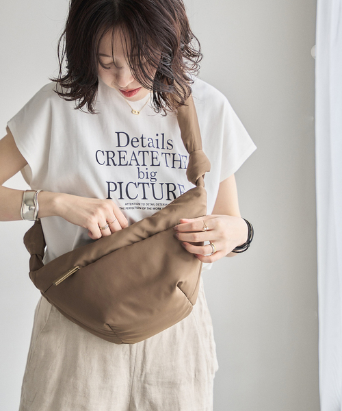 LE VERNIS（ル・ベルニ）の「《別注》LE VERNIS/ル・ベルニ GIGLY BAG（ショルダーバッグ・レディース・ブラック/カーキ・FREE）」の15枚目の写真