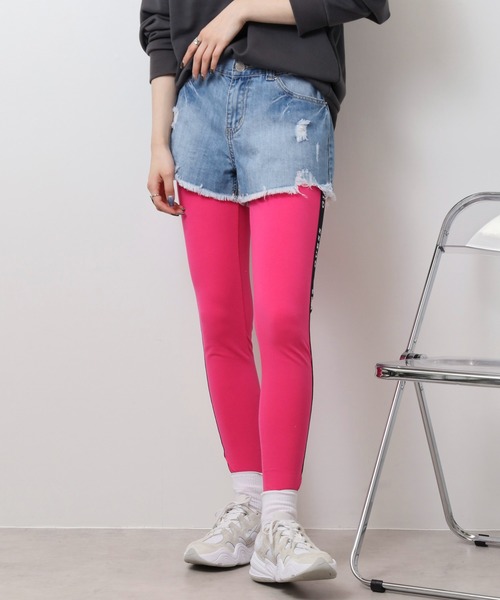 Guess(ゲス)の「GUESS ALINE LEGGINGS 4/4 ECO J. STR レギンス(レギンス/スパッツ・レディース・エメラルドブルー/ピンク/パープル・S/M)」の3枚目の写真