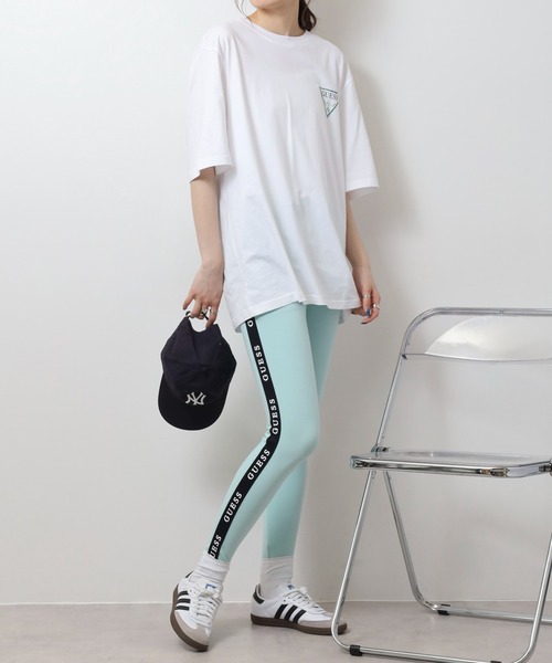 Guess(ゲス)の「GUESS ALINE LEGGINGS 4/4 ECO J. STR レギンス(レギンス/スパッツ・レディース・エメラルドブルー/ピンク/パープル・S/M)」の7枚目の写真