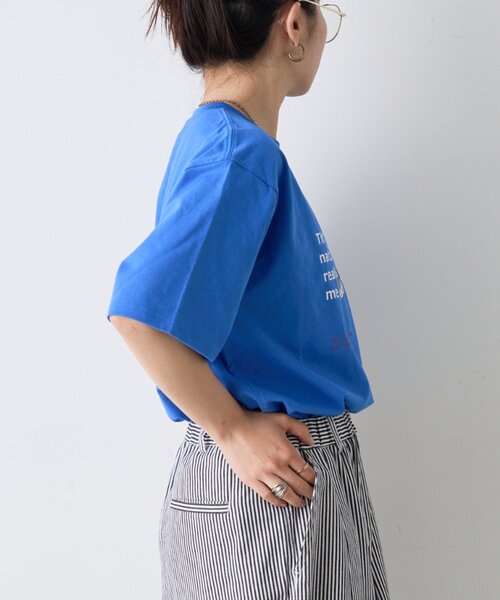 CIAOPANIC TYPY（チャオパニックティピー）の「【UNISEX】牛グラフィックTEE（Tシャツ/カットソー・レディース・ホワイト/ボルドー/ブルー・MEDIUM/LARGE）」の8枚目の写真