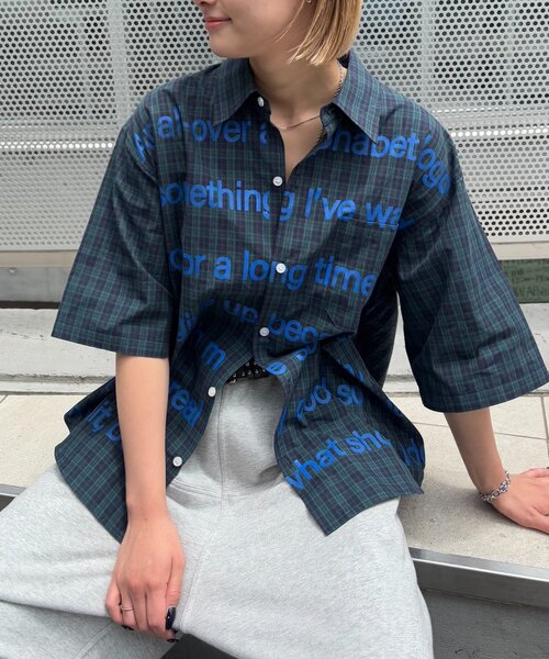 Sourcream（サワークリーム）の「【Sourcream/サワークリーム】メッセージプリント半袖シャツ（シャツ/ブラウス・レディース・ブルー/グリーン・FREE）」の16枚目の写真