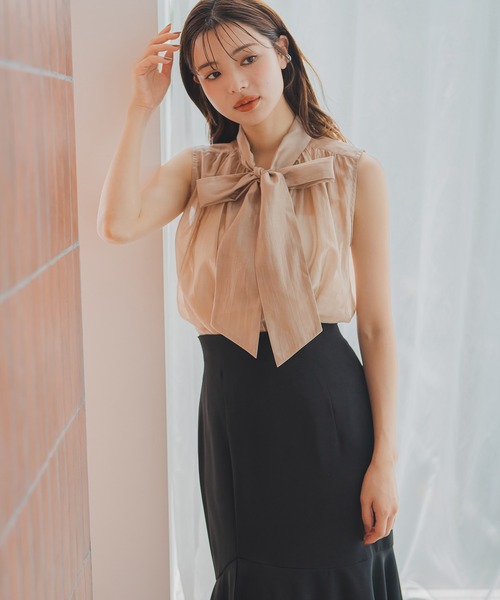 MISCH MASCH(ミッシュマッシュ)の「ノースリーブリボンブラウス(シャツ/ブラウス・レディース・ブラック/ピンク/ベージュ・フリ-)」の11枚目の写真