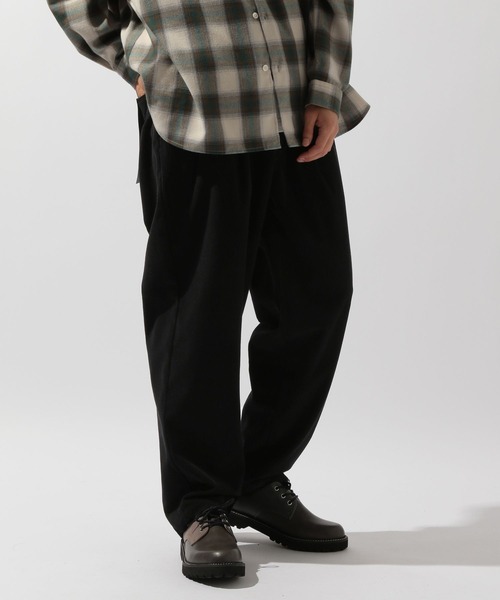 niko and...（ニコアンド）の「ワイドテーパードコールパンツ（その他パンツ・メンズ・セージグリーン/ダークブラウン/スモーク/ブラック/カーキ・LARGE/MEDIUM）」の20枚目の写真