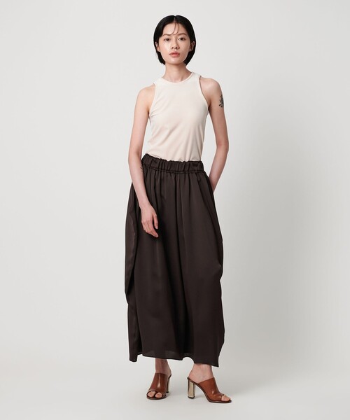 AEWEN MATOPH（イウエン マトフ）の「＜AEWEN MATOPH＞サテンコクーンスカート - ウォッシャブル -（スカート・レディース・ブラック/ダークブラウン・38/36）」の22枚目の写真