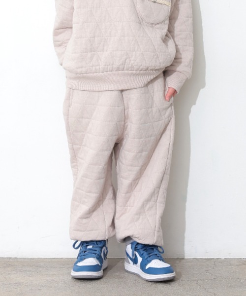 Ocean&Ground(オーシャン&グラウンド)の「トライアングルキルトワイドジョガーパンツ(スウェットパンツ・キッズ・オリーブ/グレイッシュベージュ/ブラック/ブルー系その他・100/140/130/120/110/90/80)」の3枚目の写真