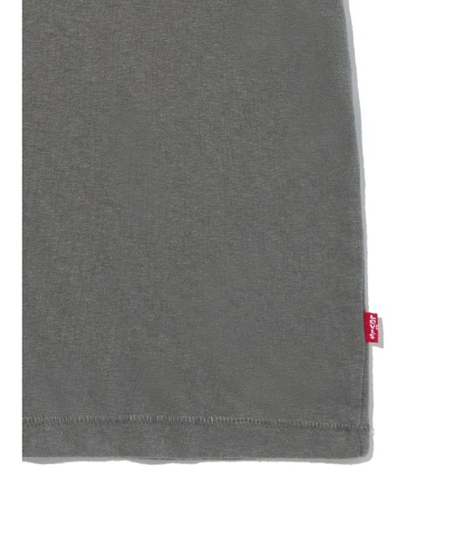 Levi's(リーバイス)の「Levi's/リーバイス グラフィック クラシック Tシャツ(Tシャツ/カットソー・レディース・グレー・XS/S/M)」の6枚目の写真