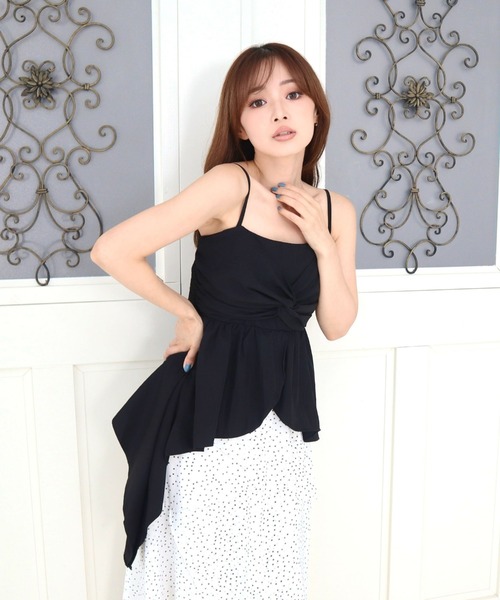 CECIL McBEE（セシルマクビー）の「アシメリボンキャミ（キャミソール・レディース・アイボリー/ブラック・MEDIUM）」の2枚目の写真