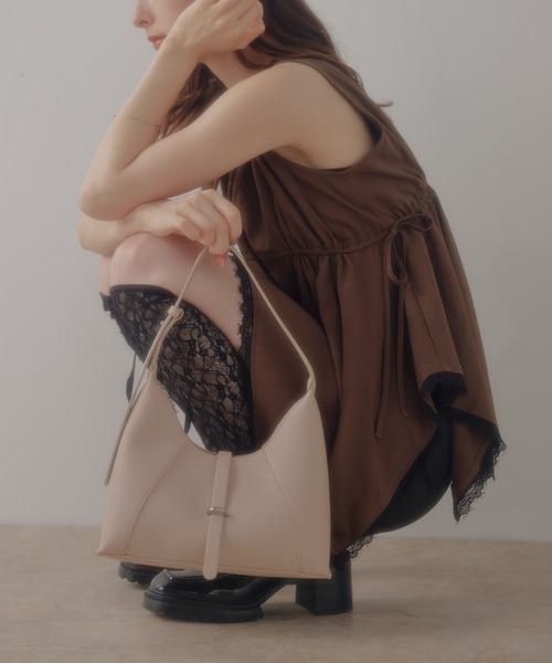 ECREL（エクレール）の「ベルトフラップミニバッグ（ショルダーバッグ・レディース・ベビーピンク/ブラウン・FREE）」の5枚目の写真