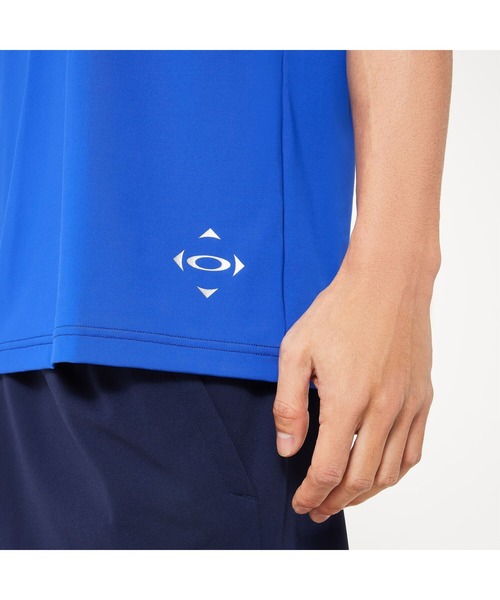 OAKLEY(オークリー)の「オークリー STRIKING TECH COLD SS TEE 7.0/Tシャツ/吸汗速乾/接触冷感/スポーツ・トレーニングコレクション/OAKLEY(Tシャツ/カットソー・メンズ・ネイビー/ブラック/コバルトブルー・M/L/S/XL)」の18枚目の写真