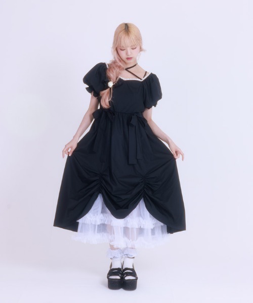 FickleBebe(フィクルベベ)の「パフスリーブリボンサマードレス(ワンピース・レディース・ブラック/ホワイト・0/1)」の2枚目の写真