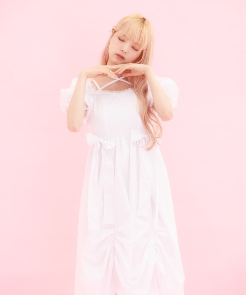 FickleBebe(フィクルベベ)の「パフスリーブリボンサマードレス(ワンピース・レディース・ブラック/ホワイト・0/1)」の8枚目の写真