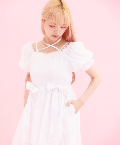 FickleBebe(フィクルベベ)の「パフスリーブリボンサマードレス(ワンピース・レディース・ブラック/ホワイト・0/1)」の4枚目の写真