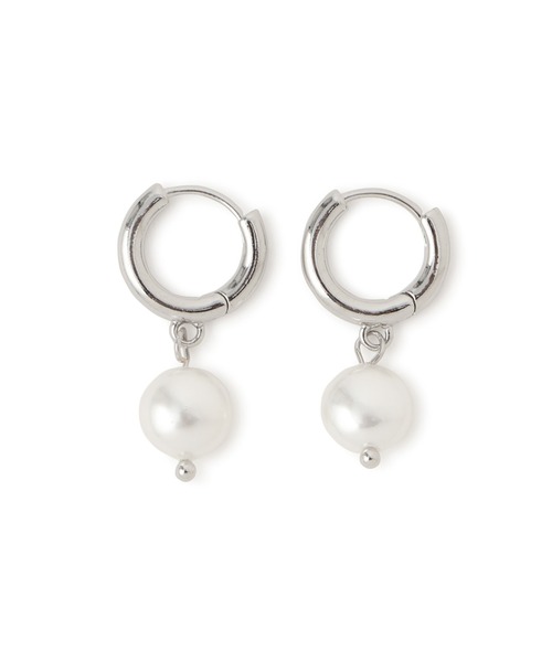 le cercle ADAM ET ROPE'（ルセルクルアダムエロペ）の「パールフープピアス（ピアス（両耳用）・レディース・シルバー/ゴールド・FREE）」の3枚目の写真