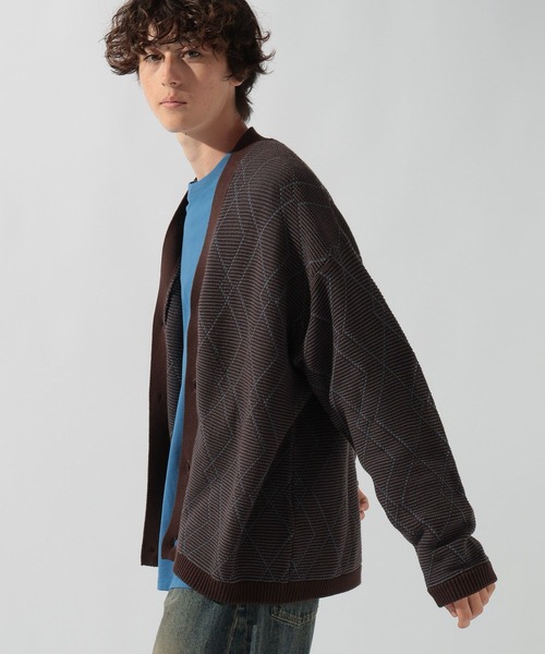 niko and...（ニコアンド）の「ジオメ柄ニットVネックカーディガン（カーディガン/ボレロ・メンズ・ダークブラウン/ネイビー/ブラック/グリーン・MEDIUM/LARGE）」の13枚目の写真
