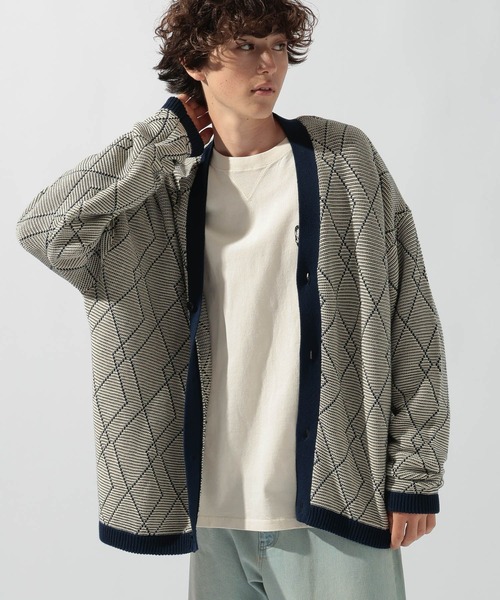 niko and...（ニコアンド）の「ジオメ柄ニットVネックカーディガン（カーディガン/ボレロ・メンズ・ダークブラウン/ネイビー/ブラック/グリーン・MEDIUM/LARGE）」の9枚目の写真