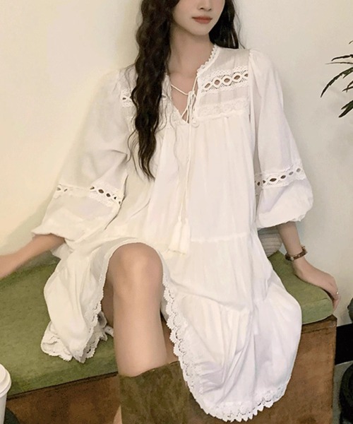 GEMEDA(ジェメダ)の「レースヨークティアードミニワンピース(ワンピース・レディース・ホワイト・M)」の1枚目の写真