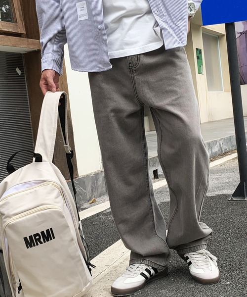 ARCADE(アーケード)の「ルーズストレートデニムパンツ ジーンズ ビンテージウォッシュ -ARCADE Limited Line-(デニムパンツ・メンズ・ブラック/ライトブルー/チャコールグレー/ブルー・M/L/XL)」の1枚目の写真