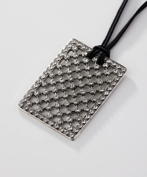 ADER（アデル）の「VINTAGE METAL square pendant/ペンダント（ネックレス・レディース・シルバー・フリー）」の2枚目の写真
